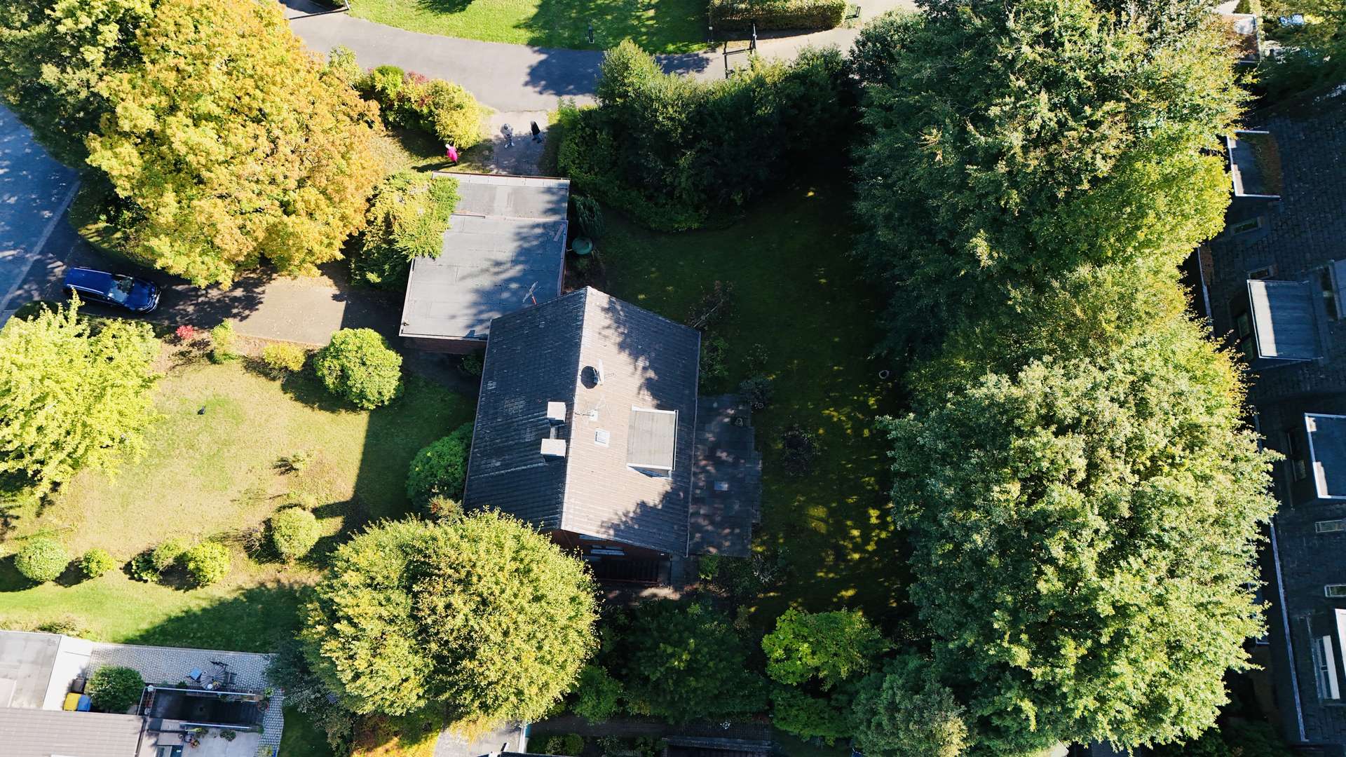 Einfamilienhaus auf großem Grundstück mit viel Potential in Grevenbroich – Ansicht 20