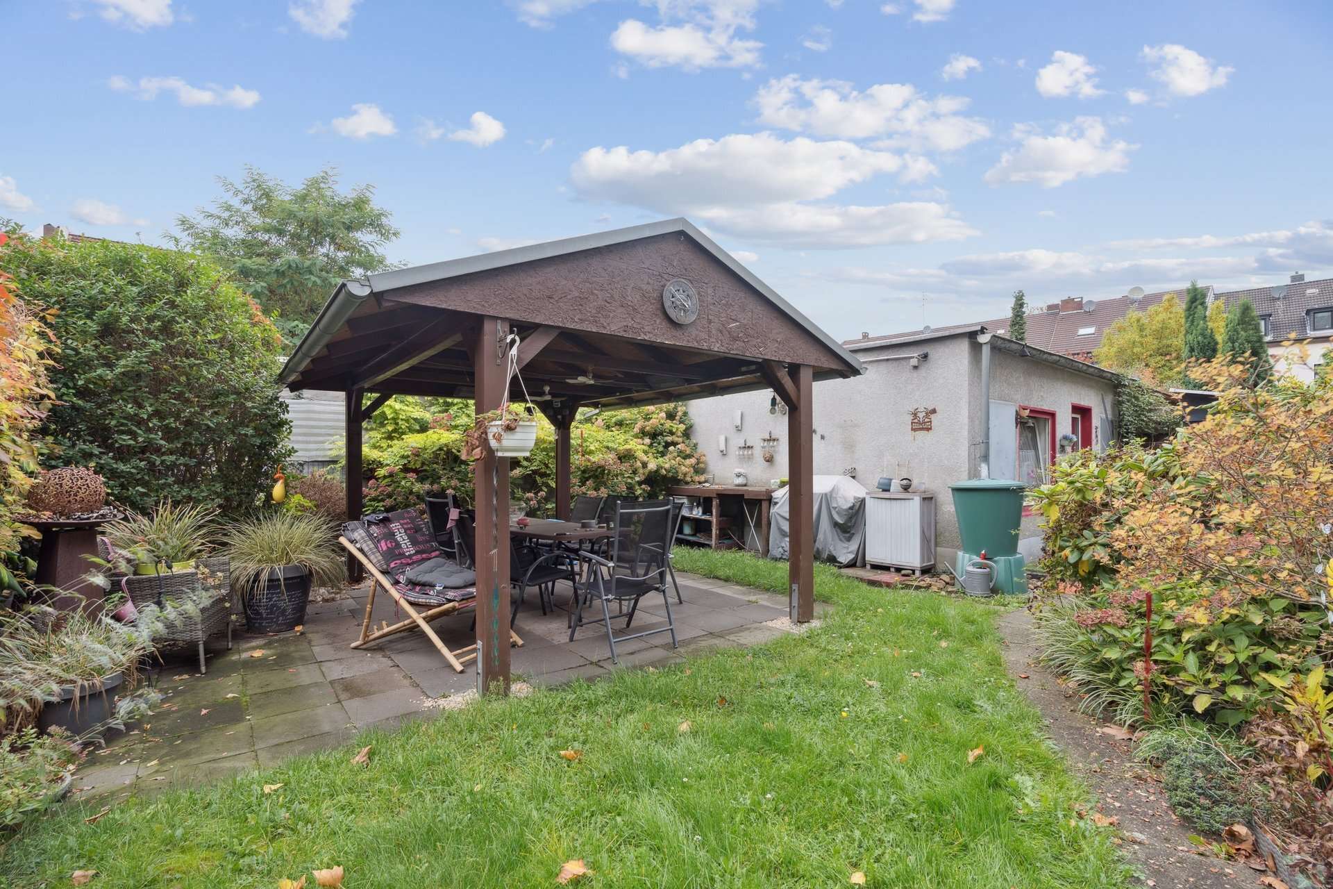 Großzügiges Zweifamilienhaus mit Garten in Duisburg Neumühl in Duisburg – Ansicht 9