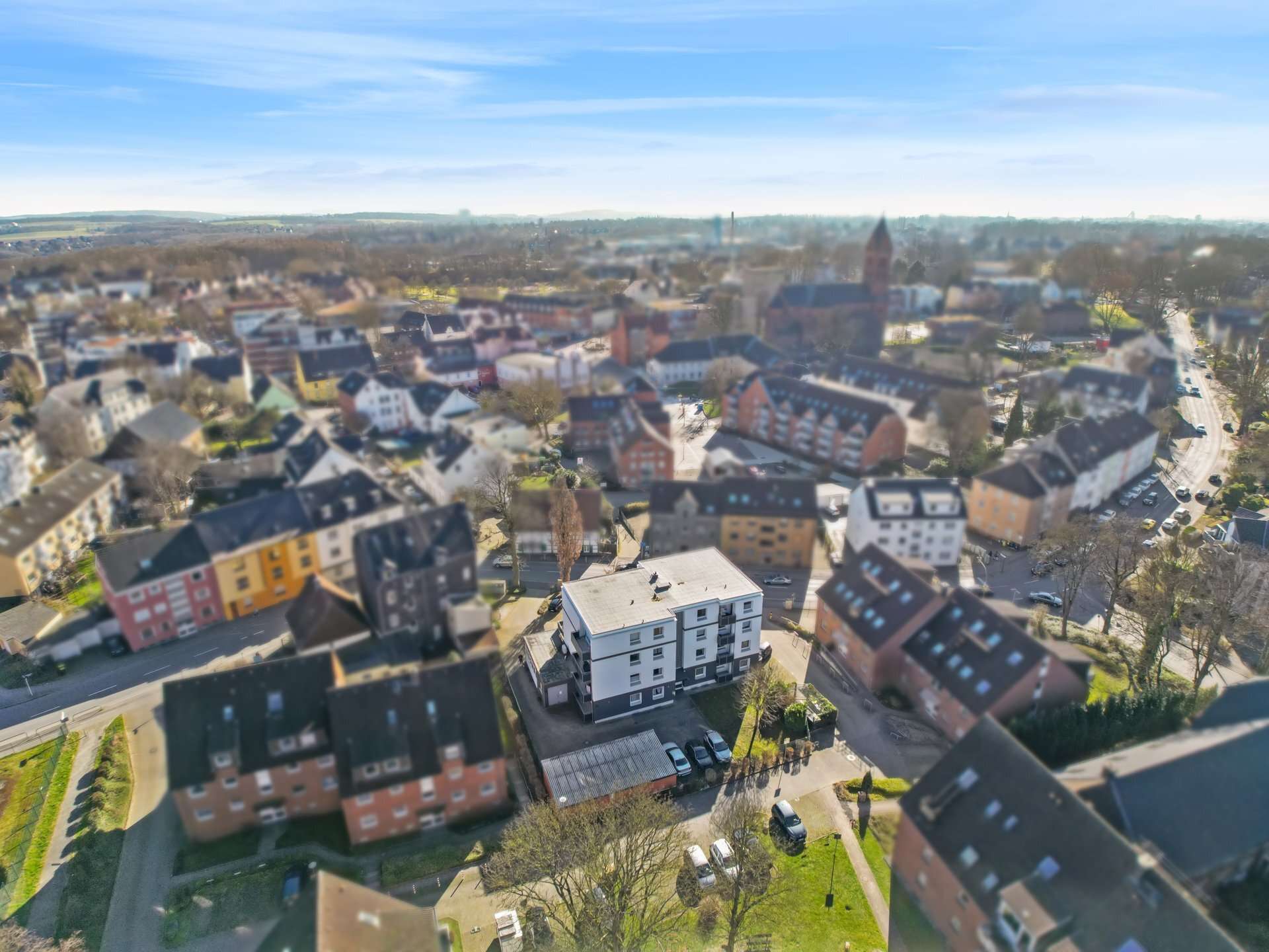 Wohn- und Geschäftshaus mit hervorragendem Modernisierungsstand | 4 Garagen + 10 Stellplätze in Dortmund – Ansicht 33