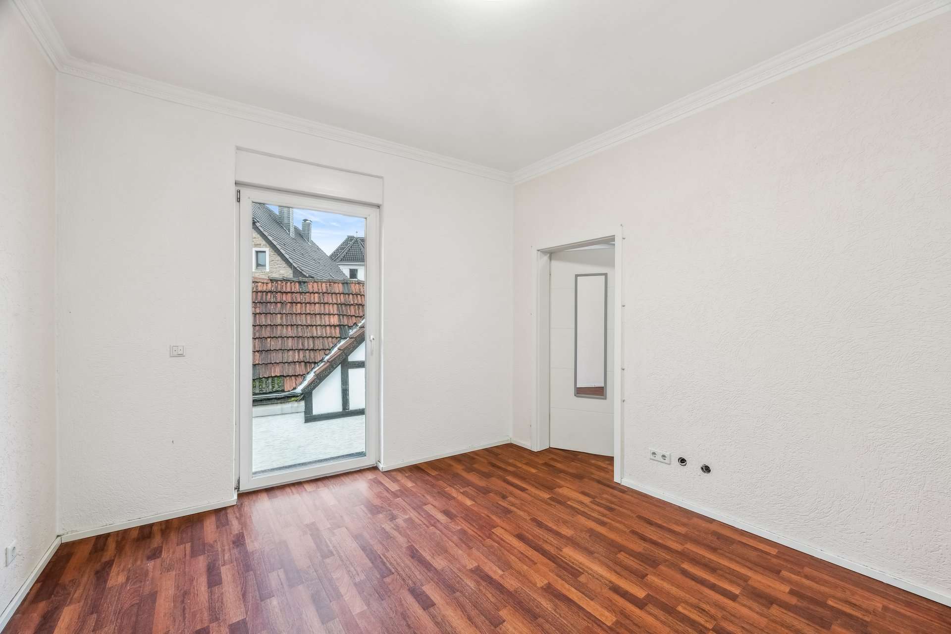 Umfassend saniertes Haus für kleine Familien mit Fußbodenheizung und flexibel nutzbarem Dachgeschoss in Herdecke – Ansicht 10
