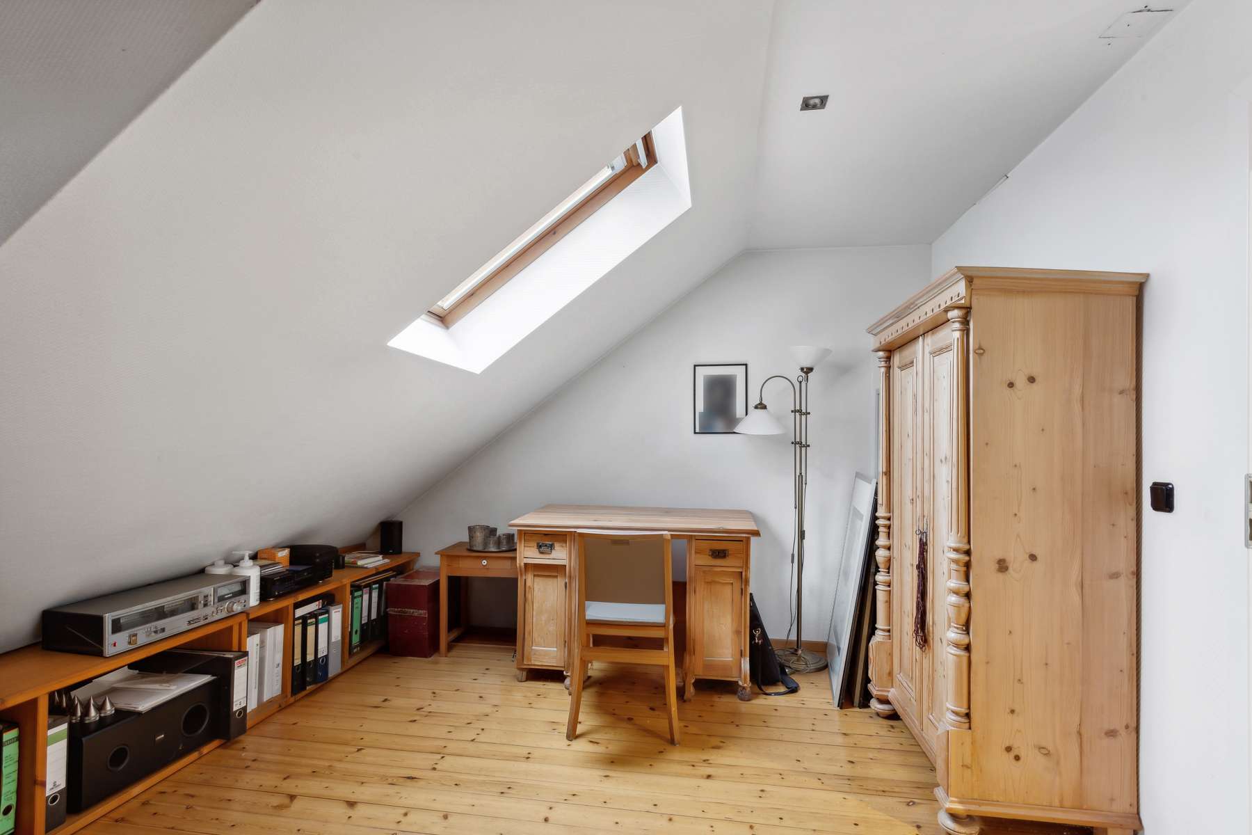 Reihenendhaus mit Wintergarten, hochwertigem Bad und offenem Wohnbereich mit mehreren Terrassen in Marl – Ansicht 12