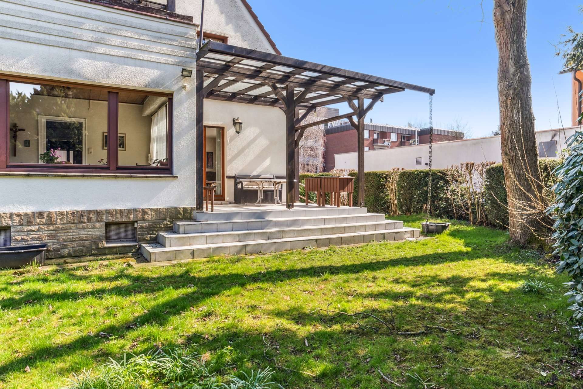 Gepflegtes Einfamilienhaus mit großem Garten, viel Platz und Potenzial zur individuellen Gestaltung in Dortmund – Ansicht 2