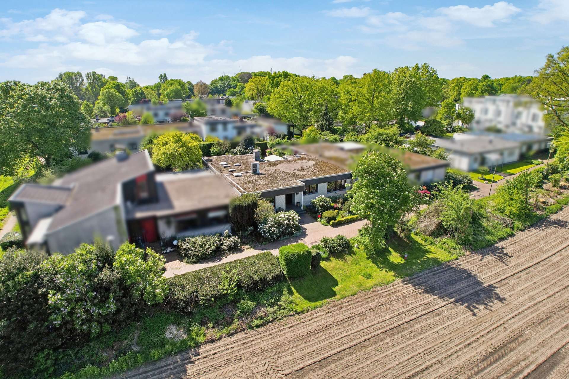Großzügiger Bungalow am Feldrand mit über 200 m² Wohnfläche, Kamin, Garten und wertiger Ausstattung in Dorsten – Ansicht 35