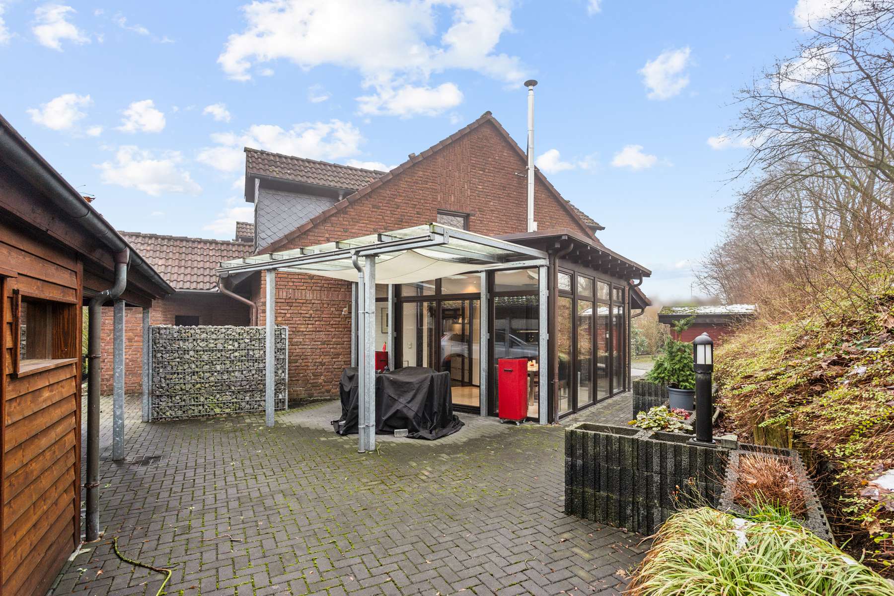 Reihenendhaus mit Wintergarten, hochwertigem Bad und offenem Wohnbereich mit mehreren Terrassen in Marl – Ansicht 22