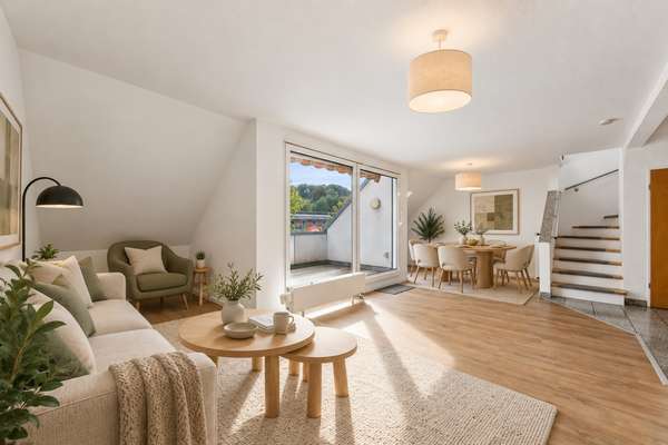 Provisionsfrei: Vier Zimmer, zwei Ebenen, ein Zuhause: Renovierte Maisonette mit Dachloggia & Garage