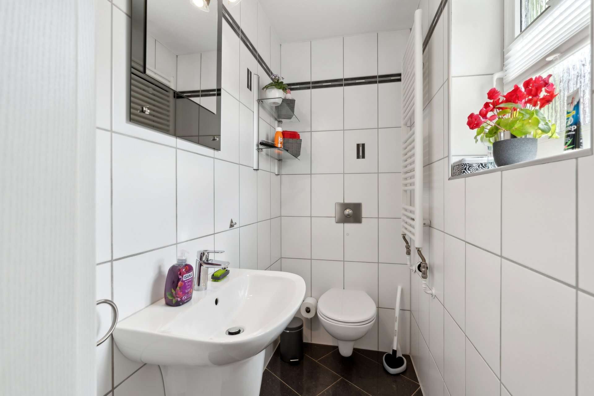 Charmantes Reihenendhaus mit Traumgarten und zwei Sonnenterrassen in Sackgasse in Marl – Ansicht 9