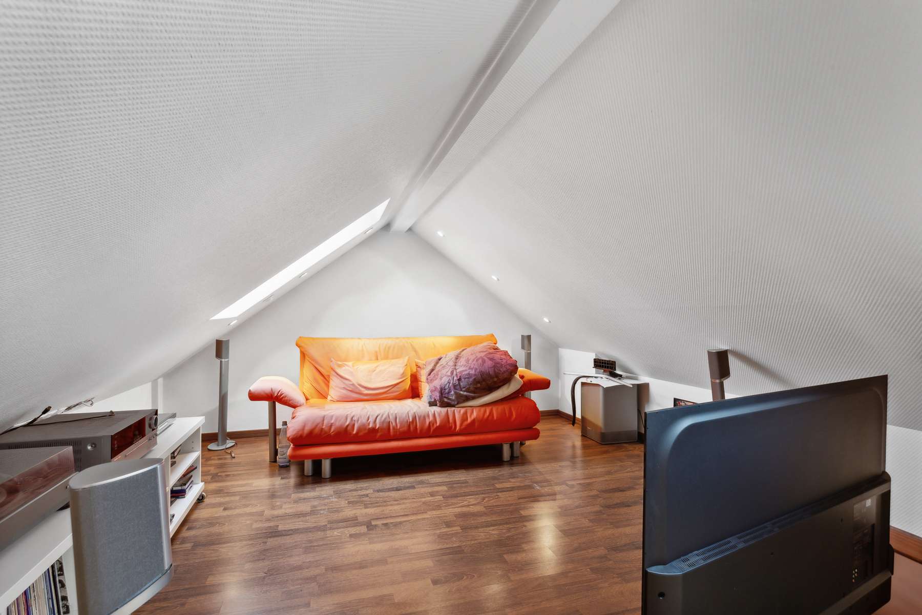 Reihenendhaus mit Wintergarten, hochwertigem Bad und offenem Wohnbereich mit mehreren Terrassen in Marl – Ansicht 15