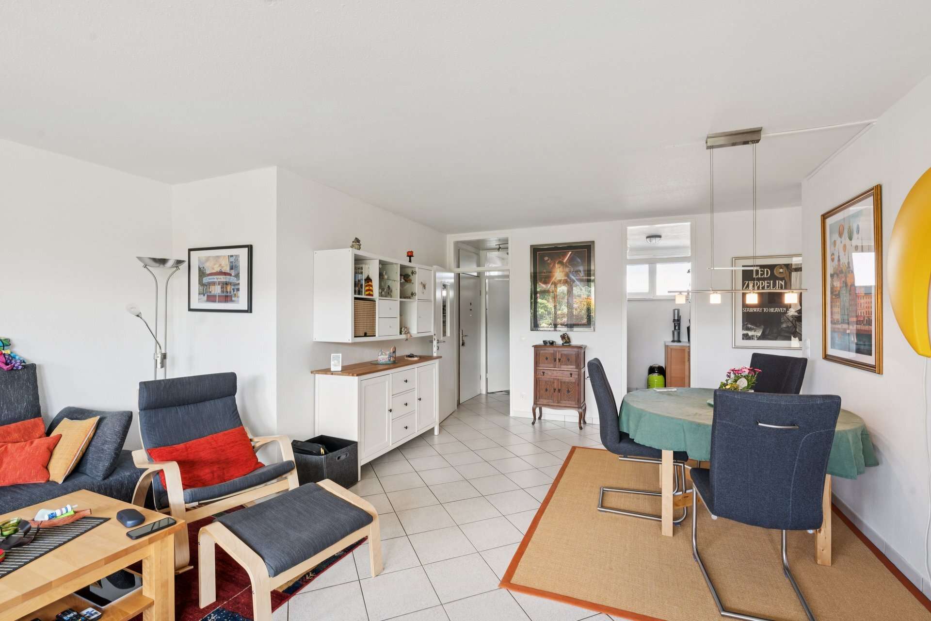 Wohnen mit Weitblick – stilvolle 3-Zimmer-Wohnung mit großem Balkon am City-See in Marl – Ansicht 3