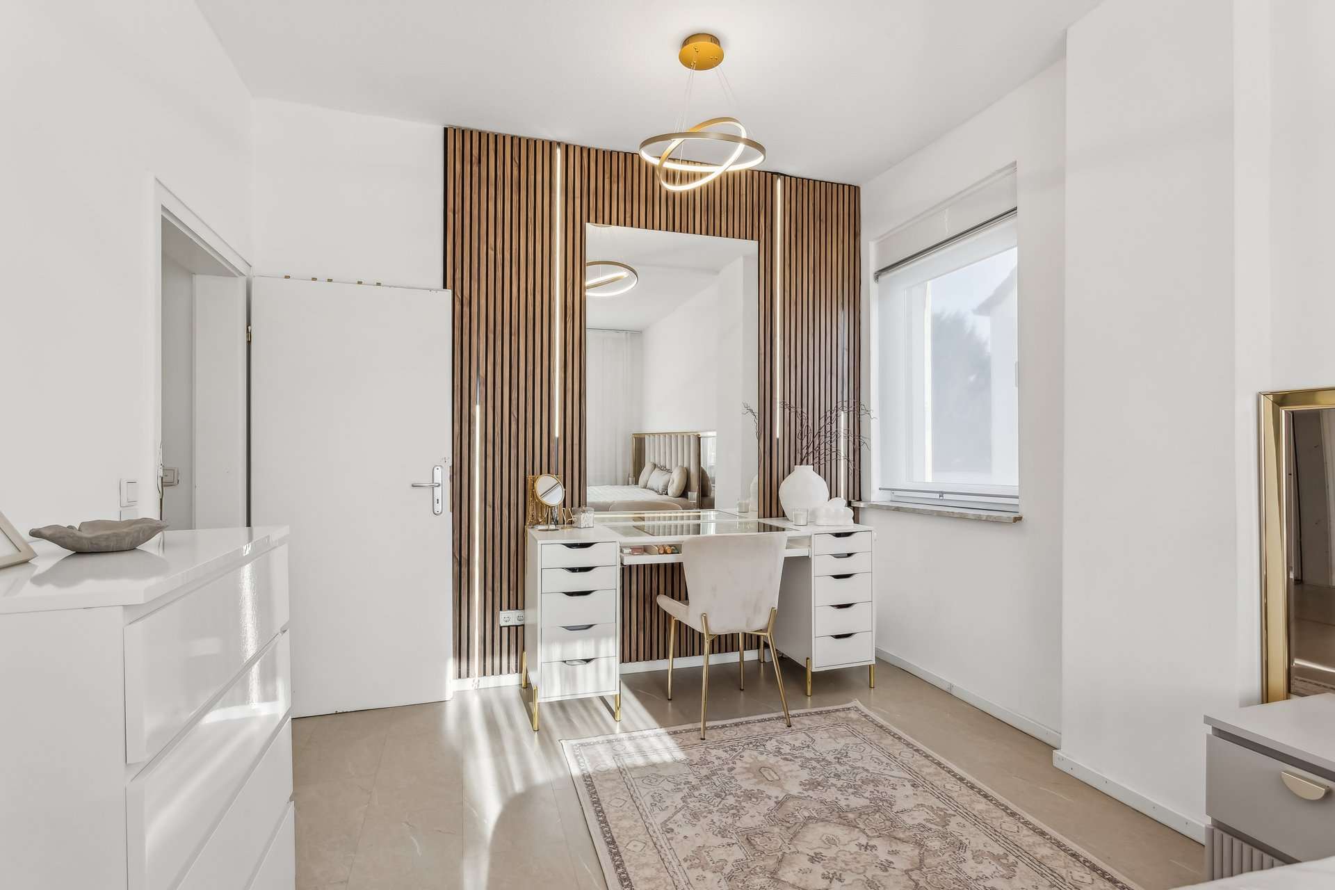 Modernes Wohnen mit Smart-Home, Kamin & Garten –  hochwertig ausgestattete Doppelhaushälfte in Castrop-Rauxel – Ansicht 9