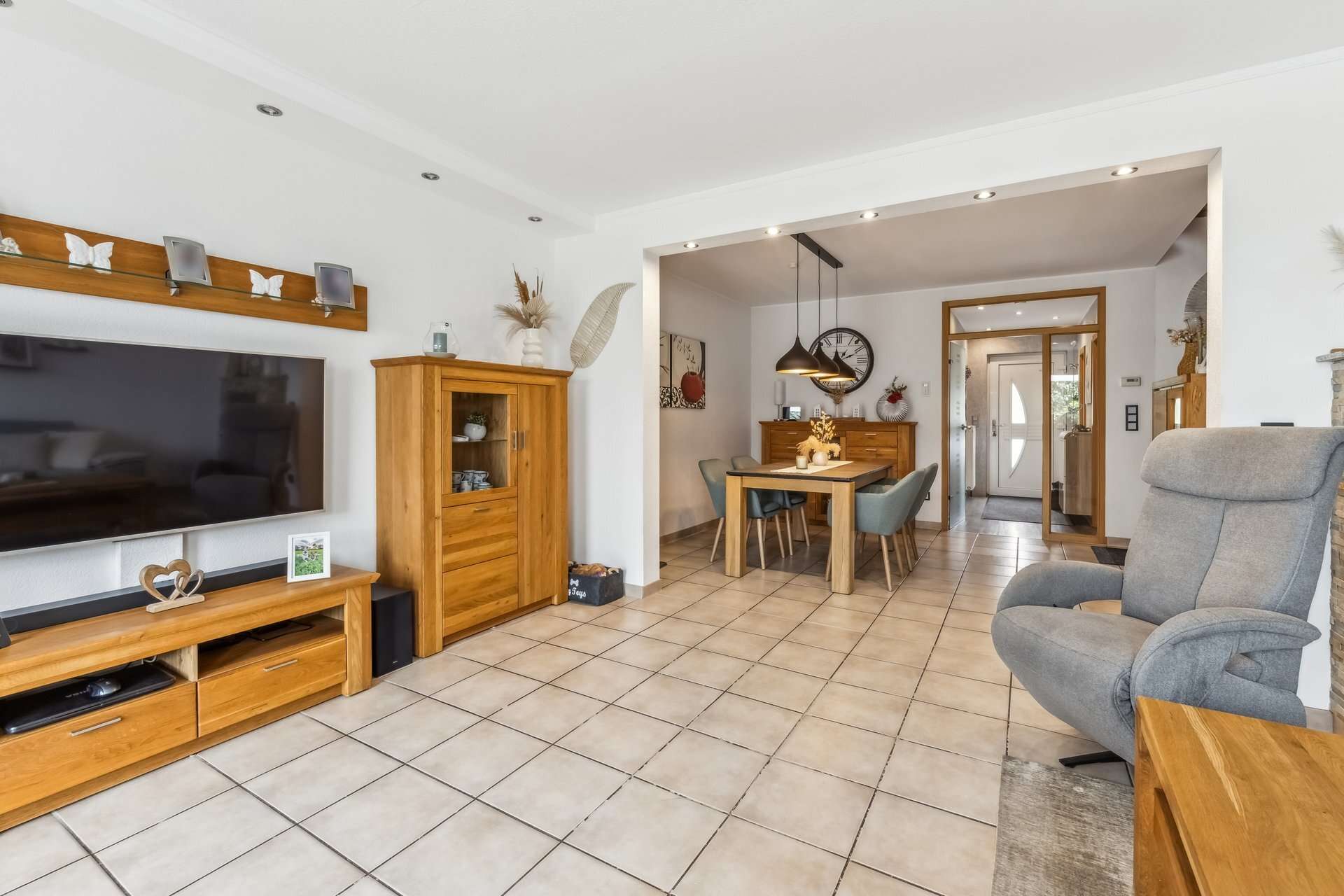 Wohlfühl-Oase mit Gartenidylle: Reihenhaus mit Solaranlage, Garage & viel Platz unterm Dach in Recklinghausen – Ansicht 20