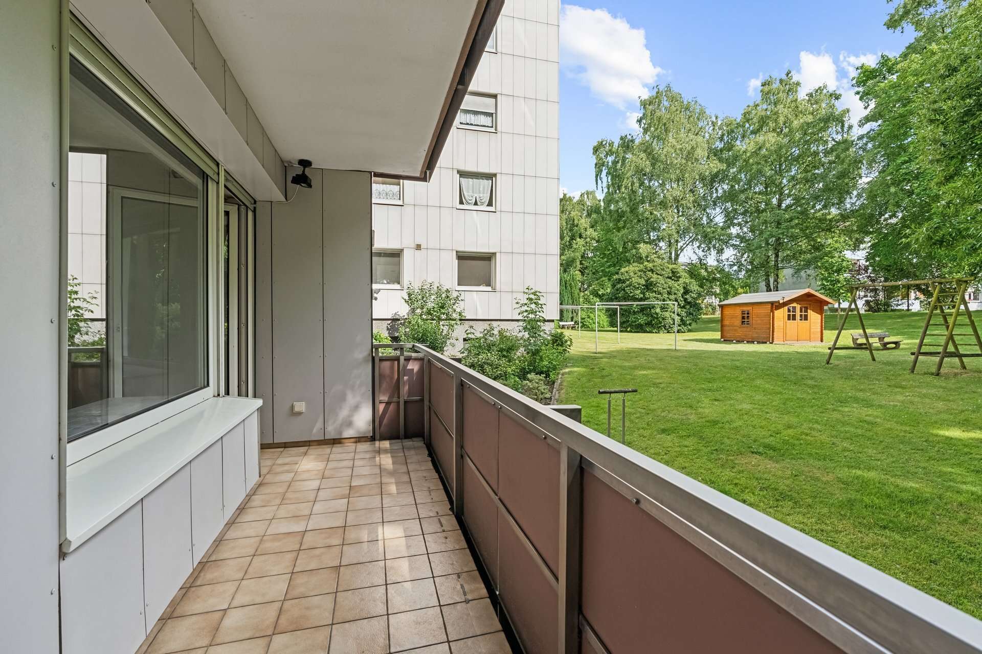 Ruhige Erdgeschosswohnung mit Rampe, Gartenblick und großem Balkon in gepflegter Wohnanlage in Gladbeck – Ansicht 5