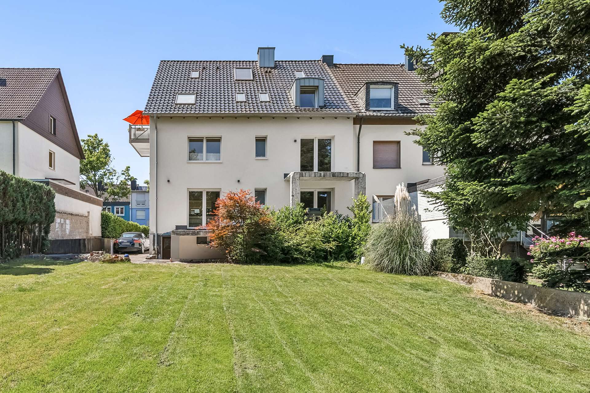 Top-Lage Wiemelhausen: Saniertes Dreifamilienhaus mit hochwertiger Ausstattung und großem Garten in Bochum – Ansicht 2