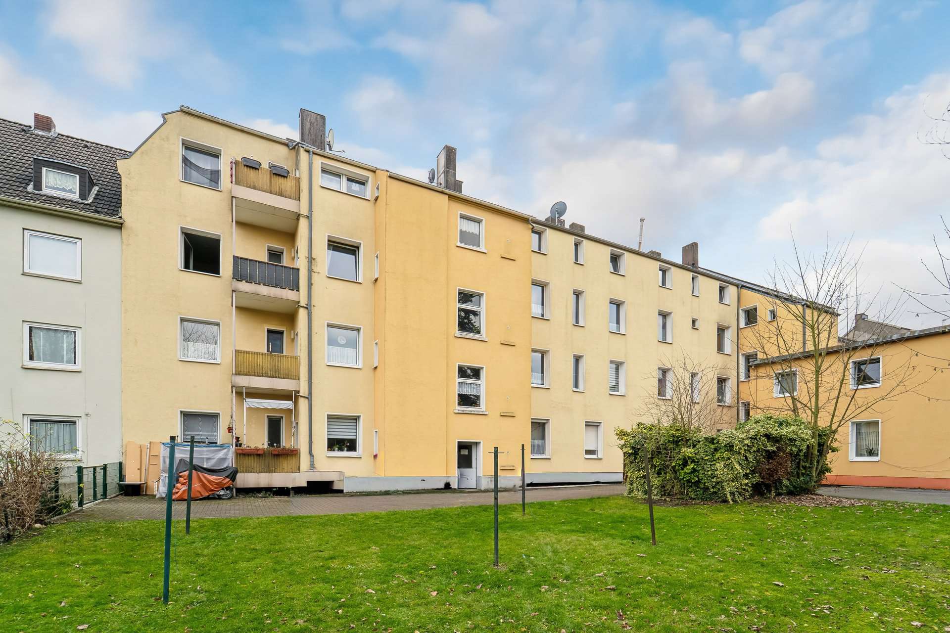 Voll vermieteter Wohnkomplex mit 15 Einheiten, ca. 1.112 m² Wohnfläche und stabiler Ertragsbasis in Witten – Ansicht 3