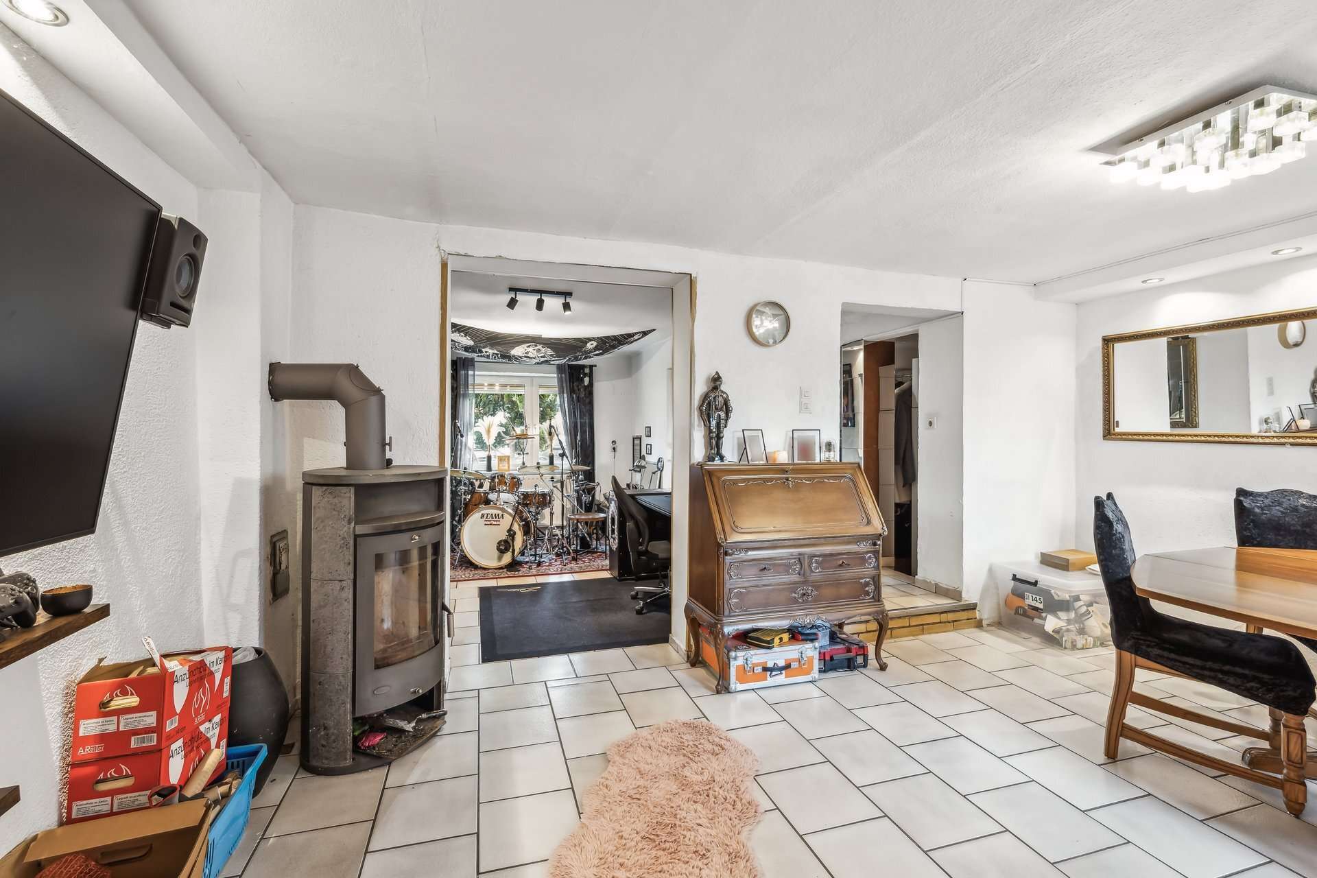 Charmantes Reihenmittelhaus mit Garten, Kamin und Sauna – Ihr neues Zuhause mit Gestaltungspotenzial in Recklinghausen – Ansicht 4