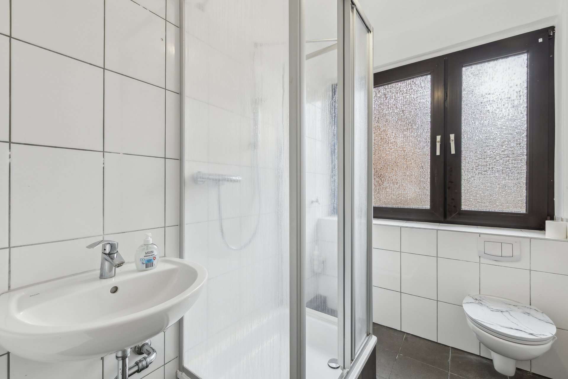 Geräumige Wohnung für Eigennutzer oder Investoren mit attraktiver Rendite in Gelsenkirchen – Ansicht 8