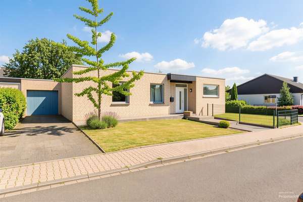 Einziehen, aufatmen, genießen: Energieeffizienter Bungalow mit privatem Pool