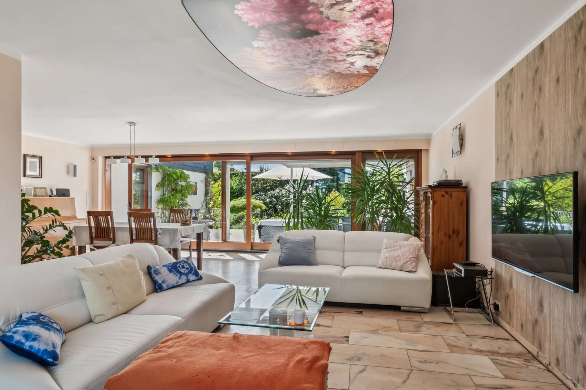 Großzügiger Bungalow am Feldrand mit über 200 m² Wohnfläche, Kamin, Garten und wertiger Ausstattung in Dorsten – Ansicht 9
