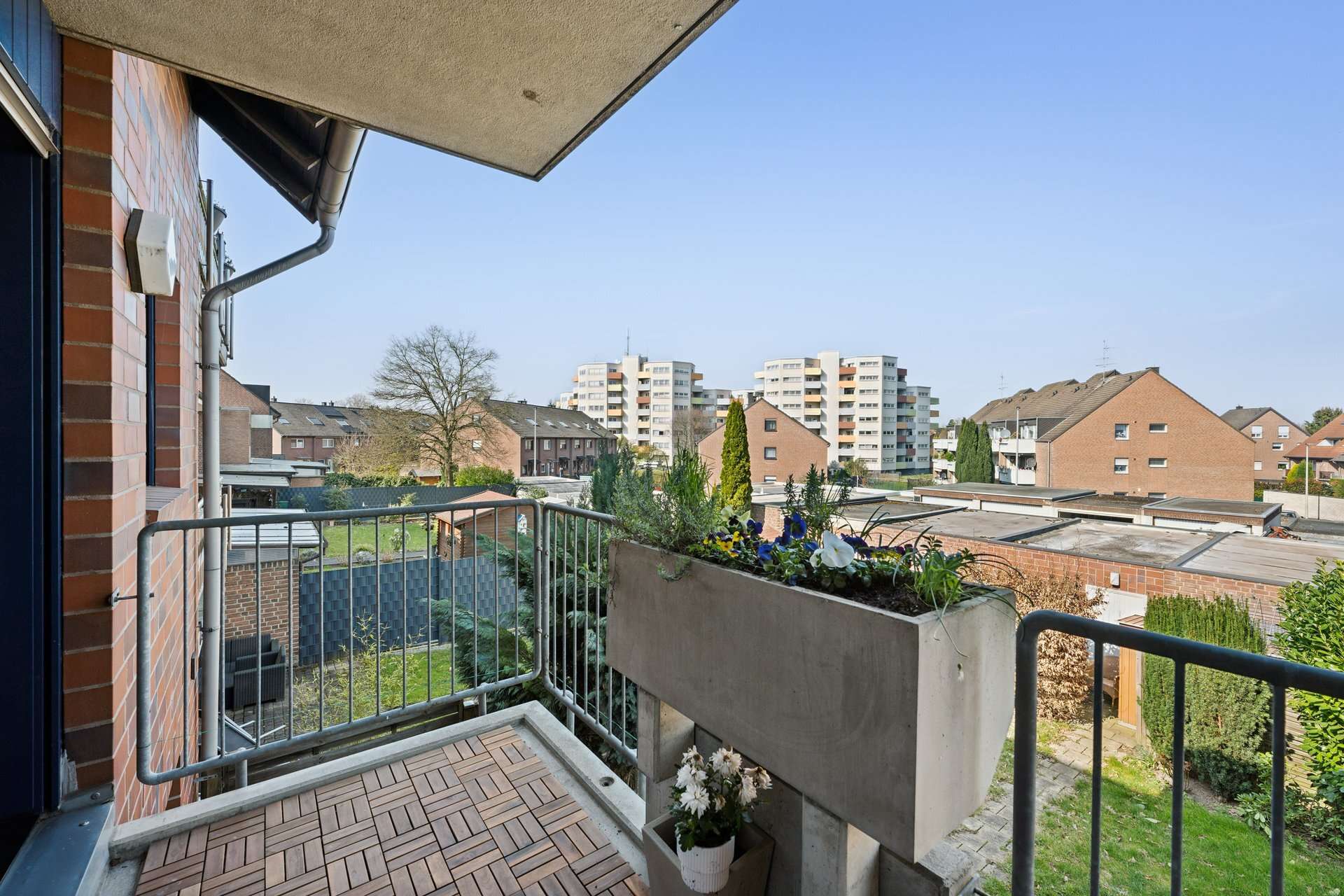 Große Maisonette-Wohnung mit Dachstudio & zwei Balkonen in Jüchen – Ansicht 6