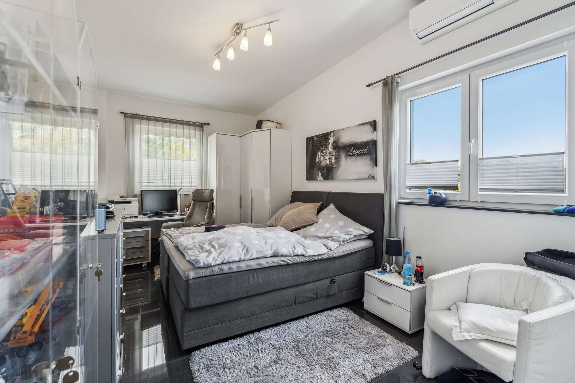 Repräsentatives Penthouse mit Dachterrasse, Einbauküche und Einzelgarage direkt am Rosengarten in Recklinghausen – Ansicht 9