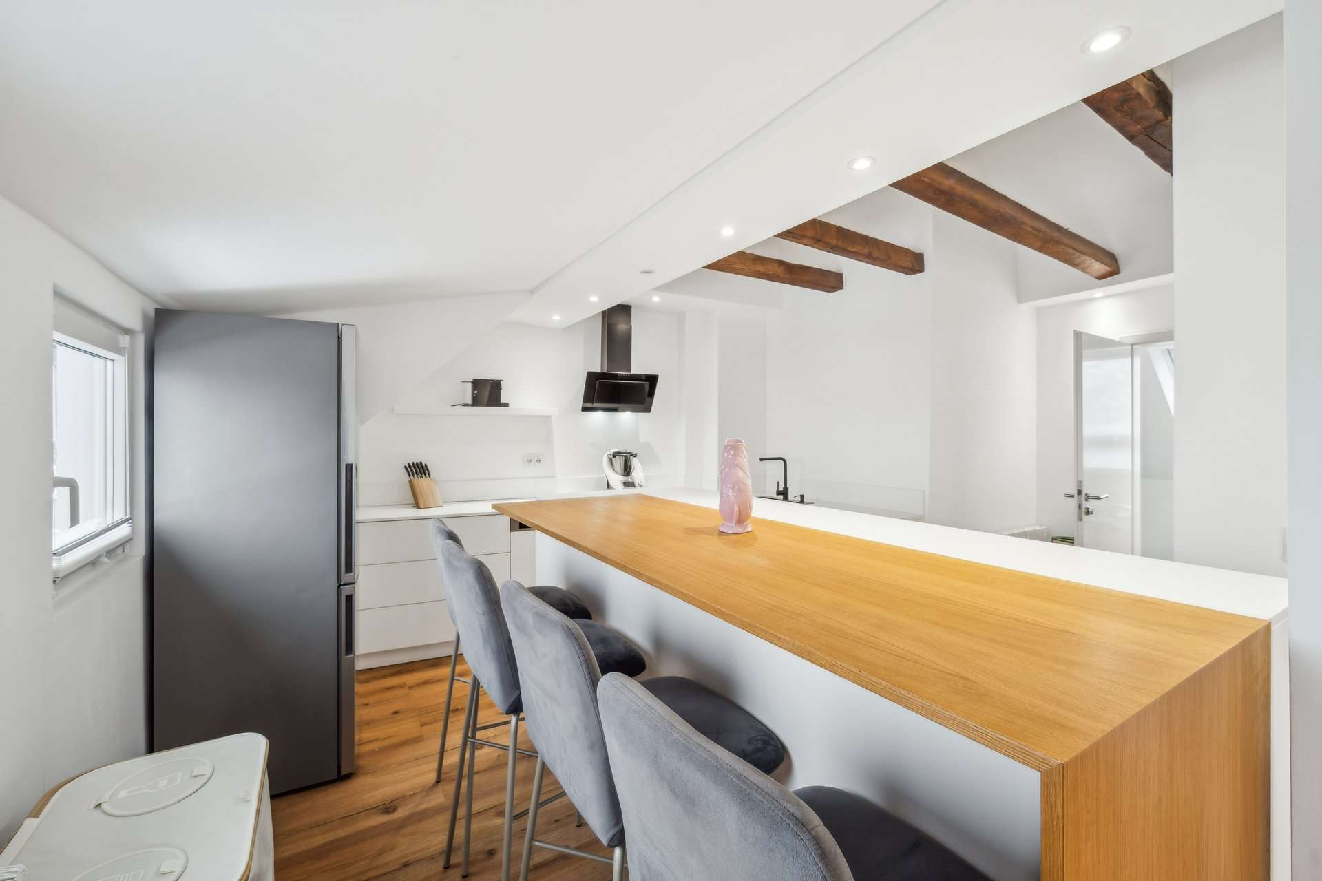 Neuwertige Dachgeschosswohnung in Remscheid – modern wohnen, nachhaltig investieren