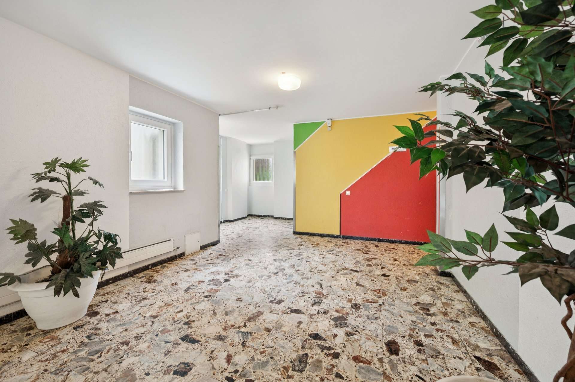 Clever investieren: Helle 1-Zimmer-Wohnung mit Balkon und Entwicklungspotenzial in Kaarst – Ansicht 2