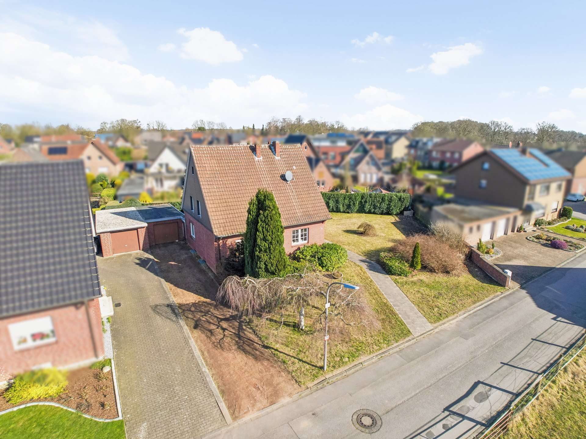 Viel Platz für die Familie – Freistehendes Haus mit Garten & Garage auf Erbbaurechtsgrundstück in Lembeck – Ansicht 21