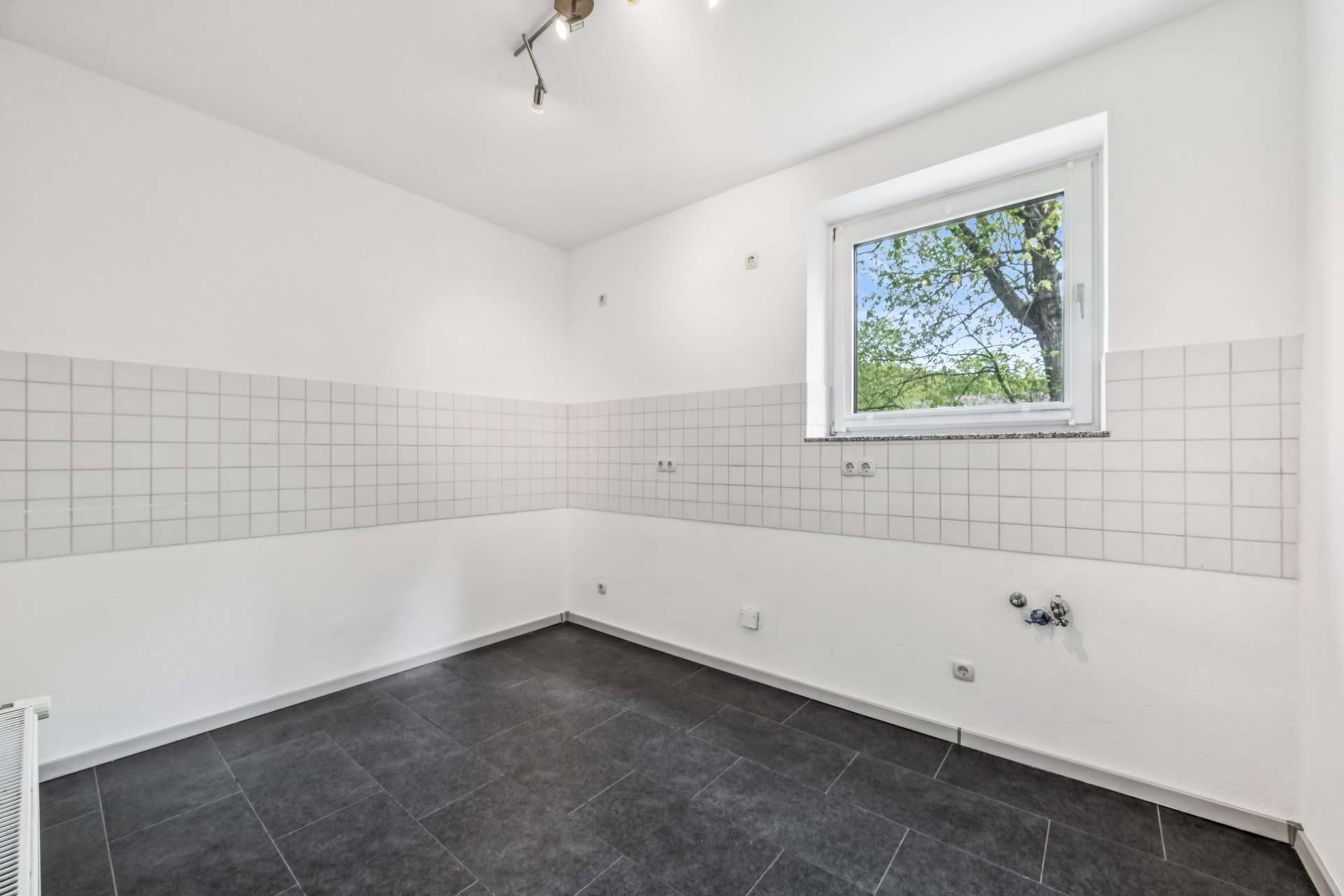 Renovierte 2-Zimmer-Eigentumswohnung in beliebter Lage von Hagen-Emst in Hagen – Ansicht 5