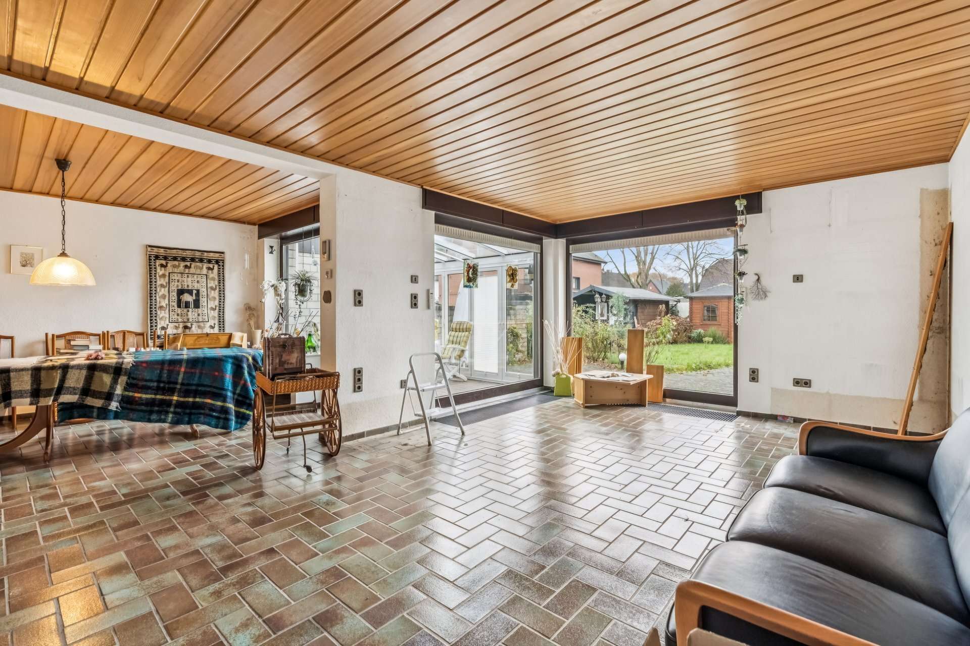 Viel Platz für die Familie: Reihenhaus mit Garten, Wintergarten + Garage – Erbpacht bis 2072 in Dorsten – Ansicht 2