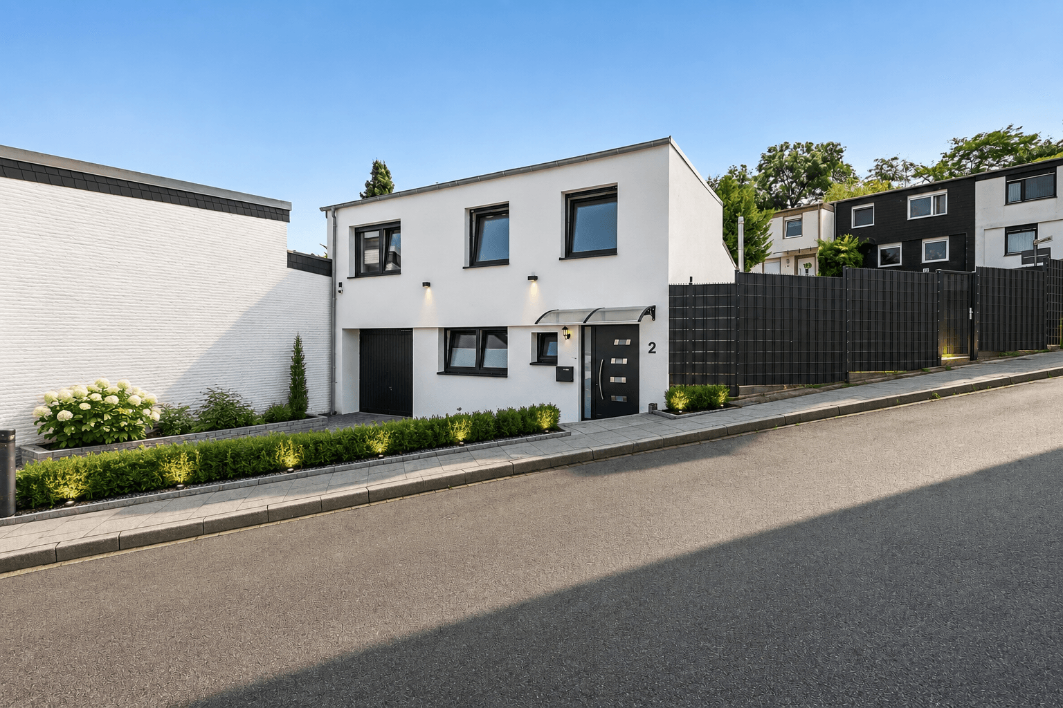 Energetisch und kernsaniertes Haus, modern, hell, großzügig in Heiligenhaus!