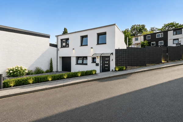 Energetisch und kernsaniertes Haus, modern, hell, großzügig in Heiligenhaus!