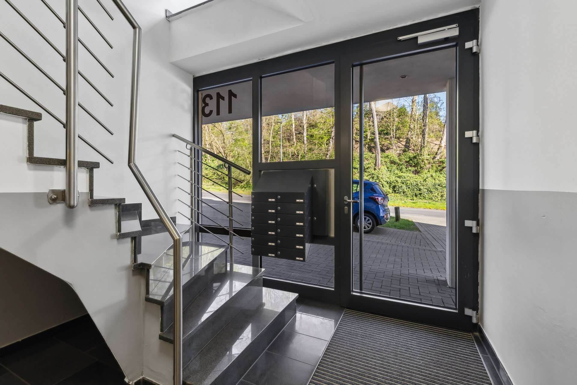 Stilvolle Wohnung im architektonisch anspruchsvollen Mehrfamilienhaus mit Aufzug und Balkon in Recklinghausen – Ansicht 18