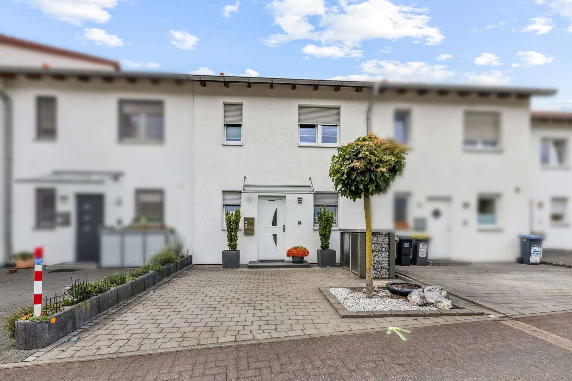 Wohlfühl-Oase mit Gartenidylle: Reihenhaus mit Solaranlage, Garage & viel Platz unterm Dach in Recklinghausen – Ansicht 8