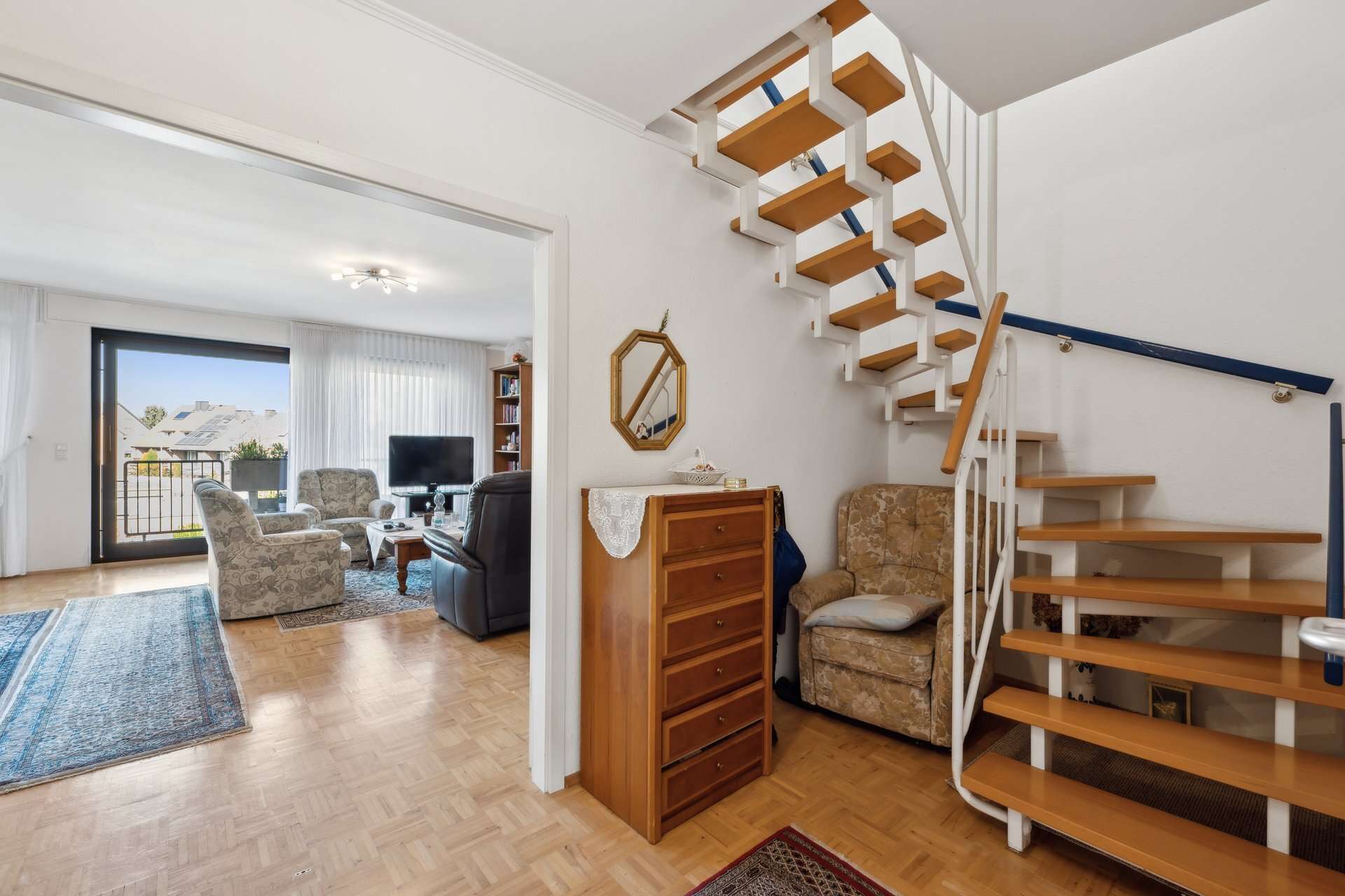 Große Maisonette-Wohnung mit Dachstudio & zwei Balkonen in Jüchen – Ansicht 7