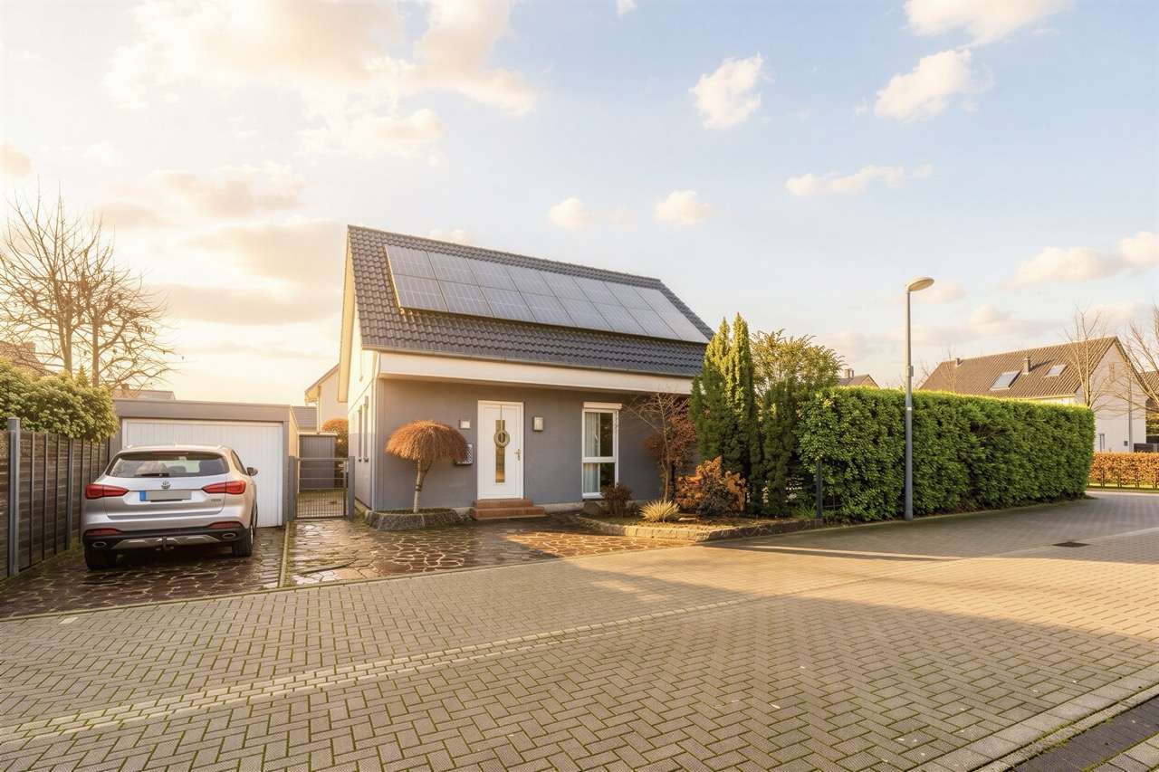 Modernes Einfamilienhaus mit Terrasse und Garage in ruhiger Wohnlage in Herten – Ansicht 2