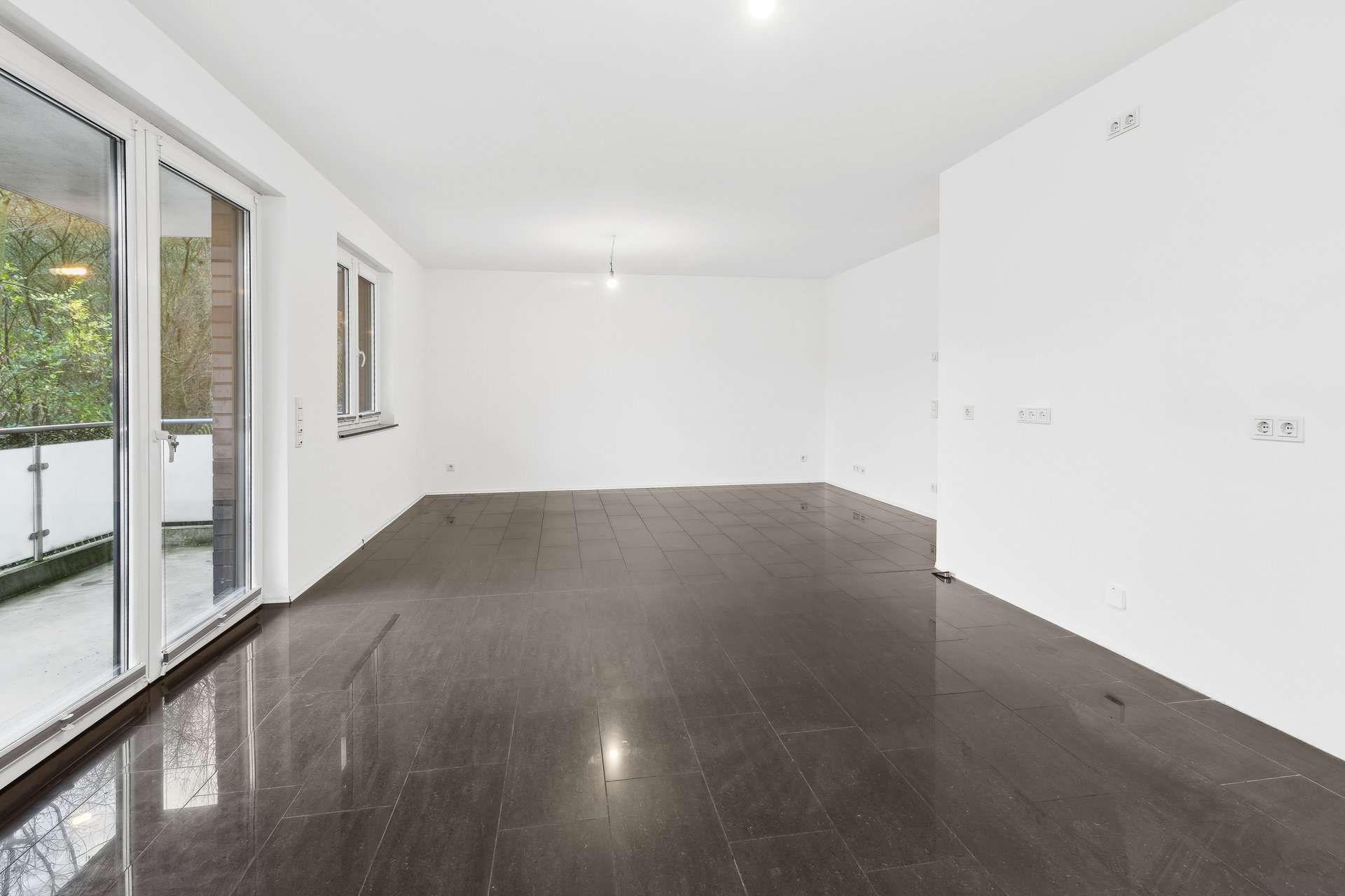 Stilvolle Wohnung im architektonisch anspruchsvollen Mehrfamilienhaus mit Aufzug und Balkon in Recklinghausen – Ansicht 5