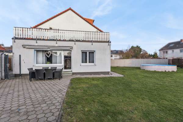Gepflegtes Zweifamilienhaus mit großem Garten und Dachterrasse in ruhiger Lage von Bergkamen