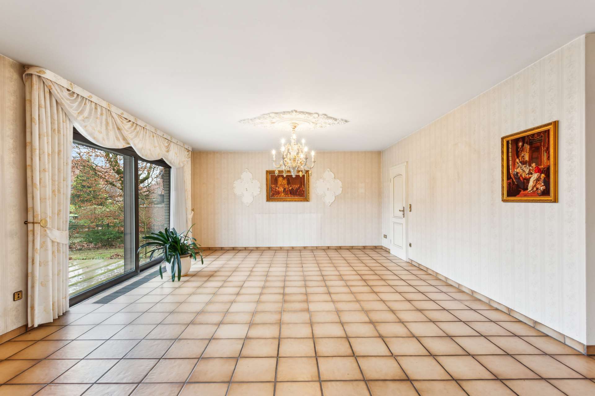 Einzigartiges Einfamilienhaus mit Kamin und separatem Bürotrakt – ideal für Wohnen und Arbeiten in Dorsten – Ansicht 5