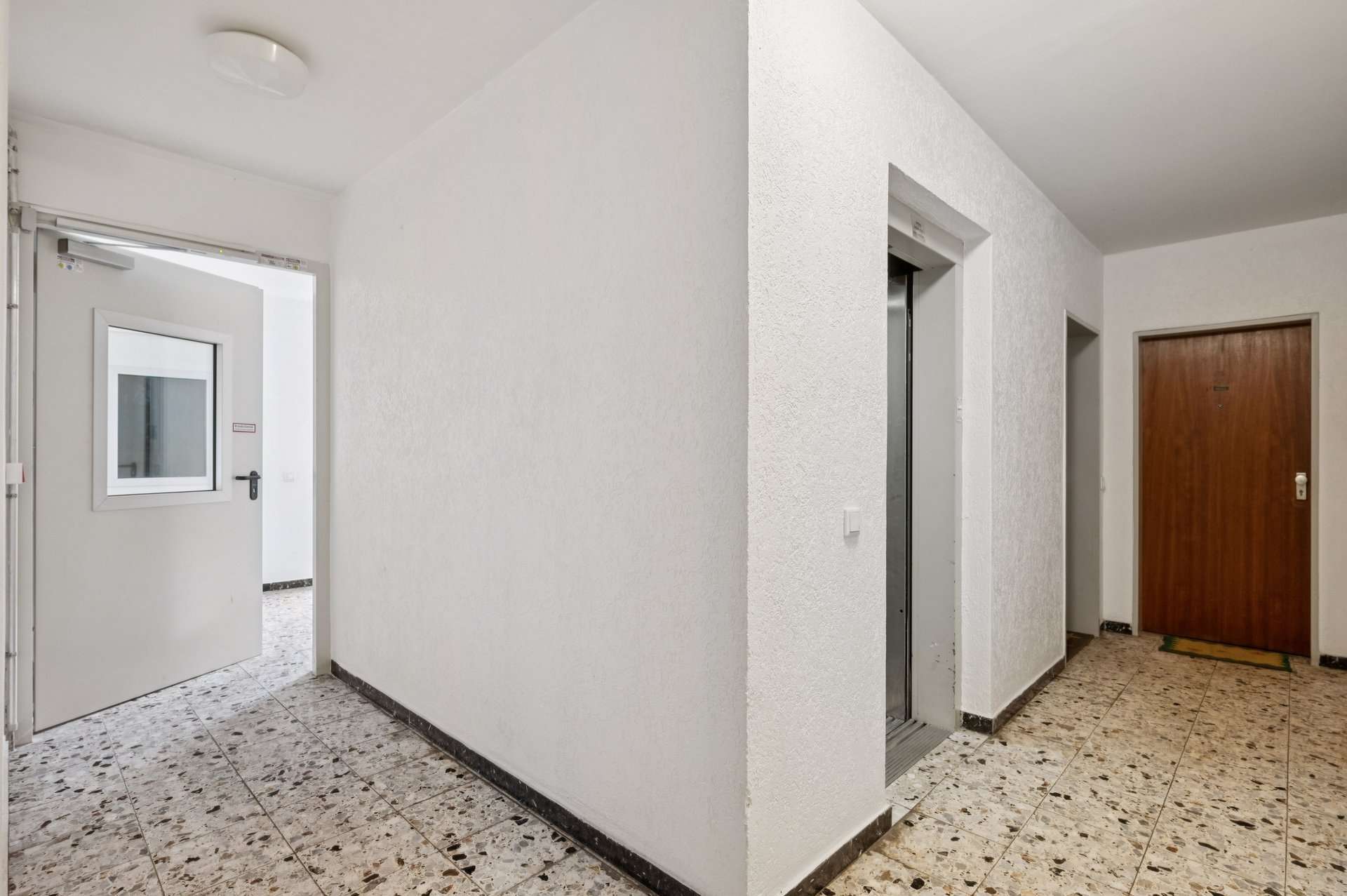 Clever investieren: Helle 1-Zimmer-Wohnung mit Balkon und Entwicklungspotenzial in Kaarst – Ansicht 12