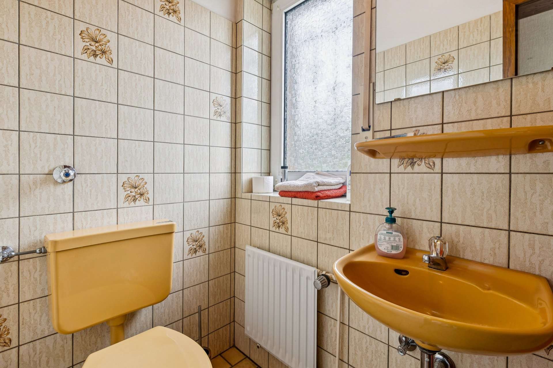 Überraschend viel Platz: Familienhaus mit ausgebautem Dachgeschoss, Hobbyraum und zwei Garagen in Marl – Ansicht 8