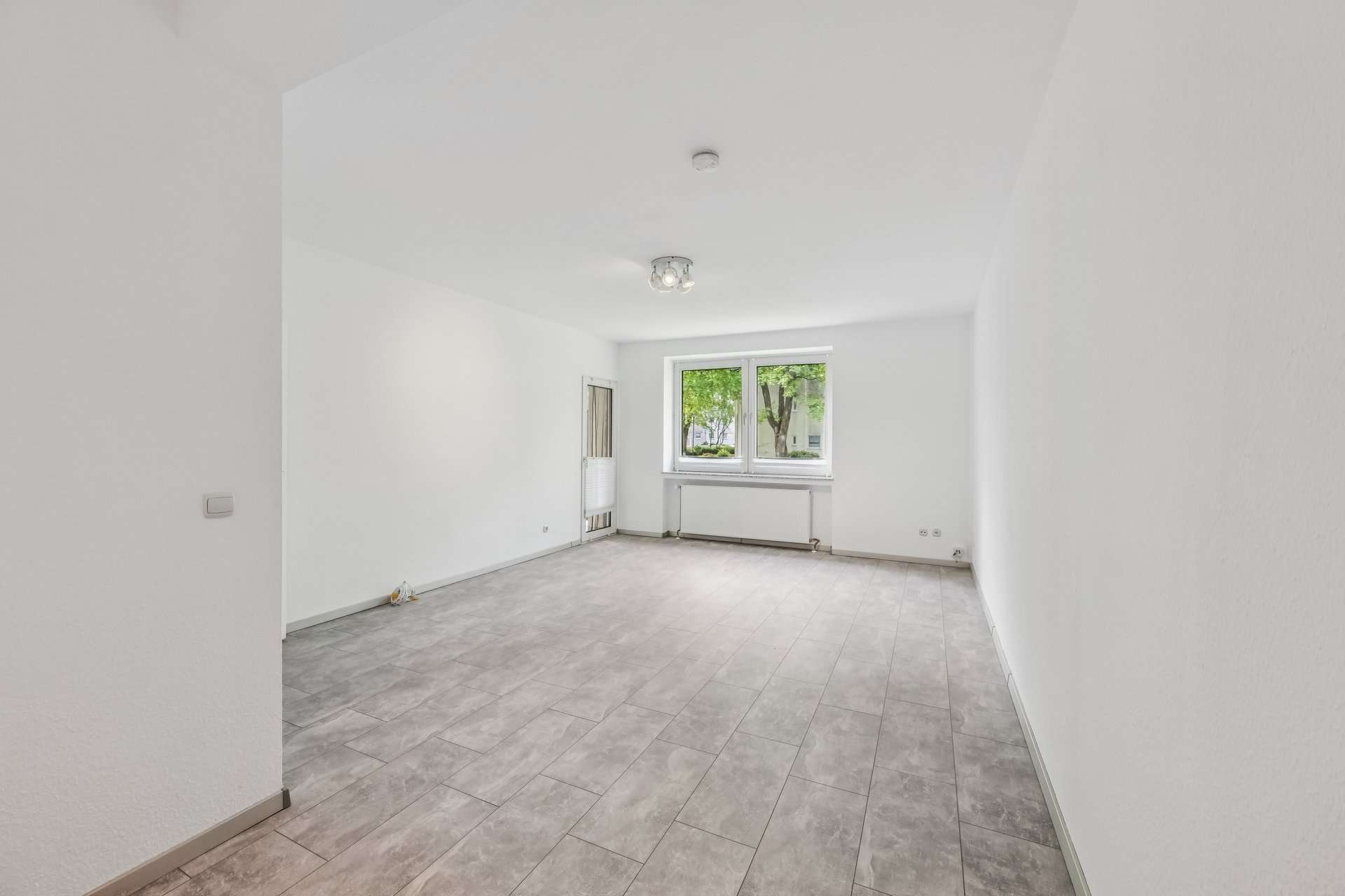 Renovierte 2-Zimmer-Eigentumswohnung in beliebter Lage von Hagen-Emst in Hagen – Ansicht 2