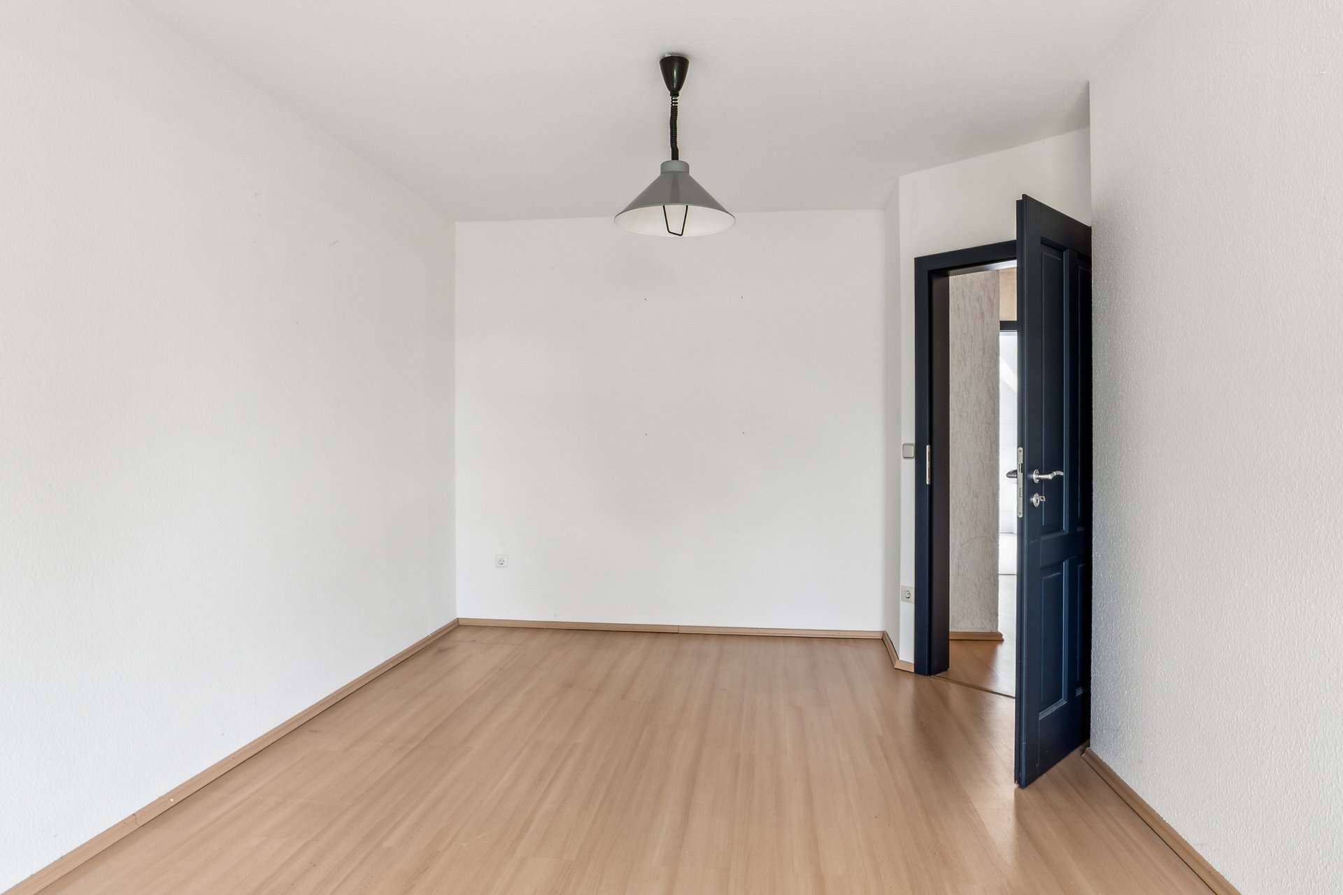 Reihenmittelhaus mit ca. 133 m² Wohnfläche, drei Ebenen, Keller und ausgebautem Spitzboden in Holzwickede – Ansicht 17