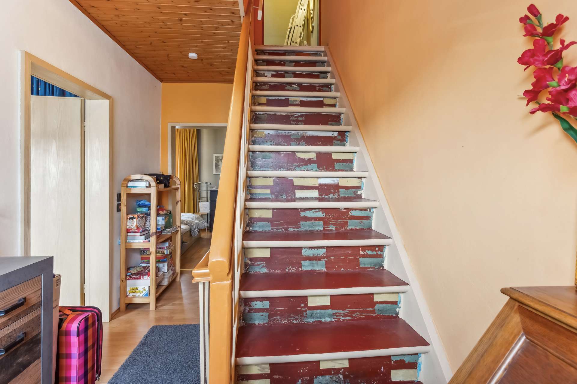 Modernisiertes Reihenmittelhaus mit Garten und zwei Garagen – auf städtischem Erbpachtgrundstück in Recklinghausen – Ansicht 11