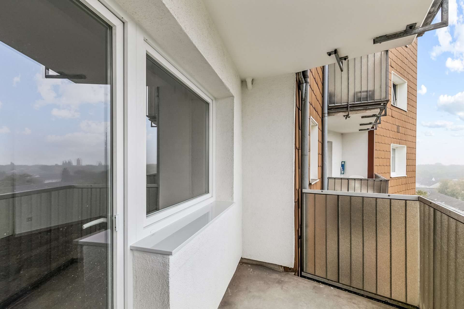 Hochmodern sanierte Etagenwohnung mit Weitblick – attraktiv für Selbstnutzer und Kapitalanleger in Oberhausen – Ansicht 10