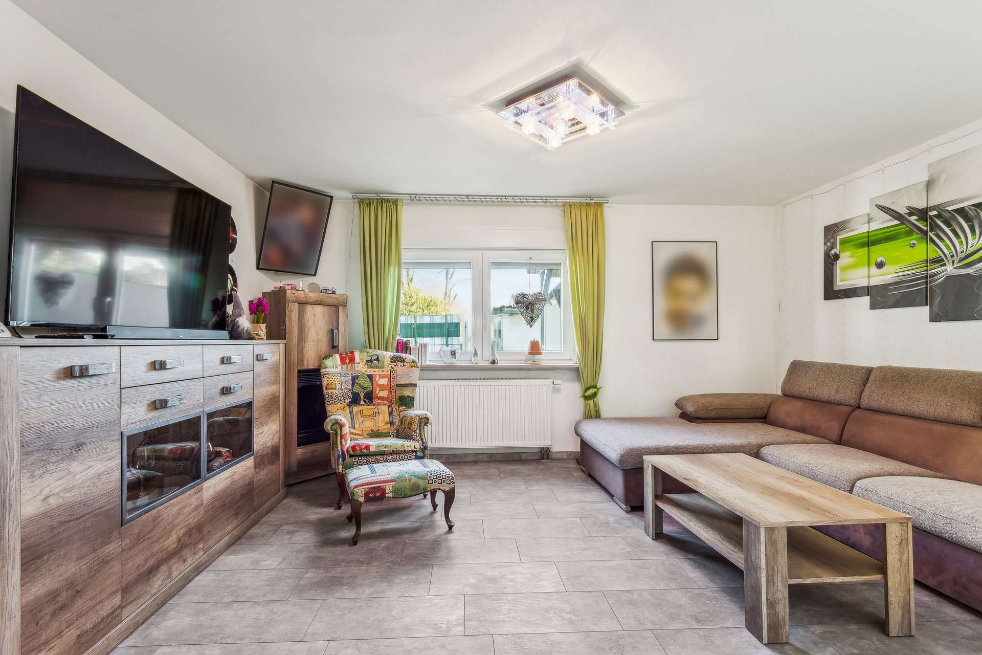 Modernisiertes Reiheneckhaus mit großem Eckgrundstück & 2 Garagen in Bergkamen – Ansicht 7