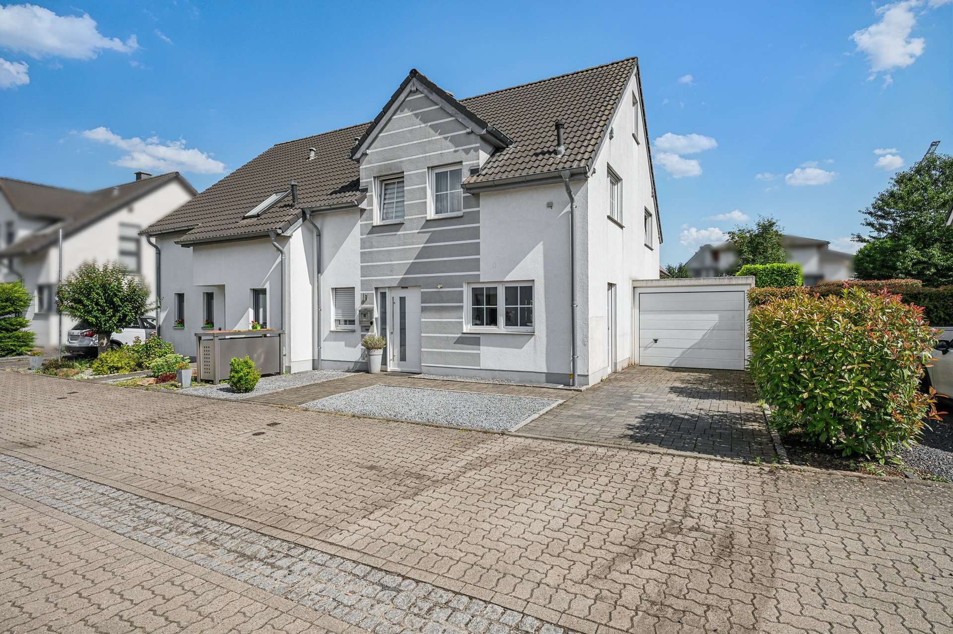 Geborgen Leben in Jüchen – Stilvolle DHH + Garten + Studio + Wellness in Jüchen – Ansicht 22