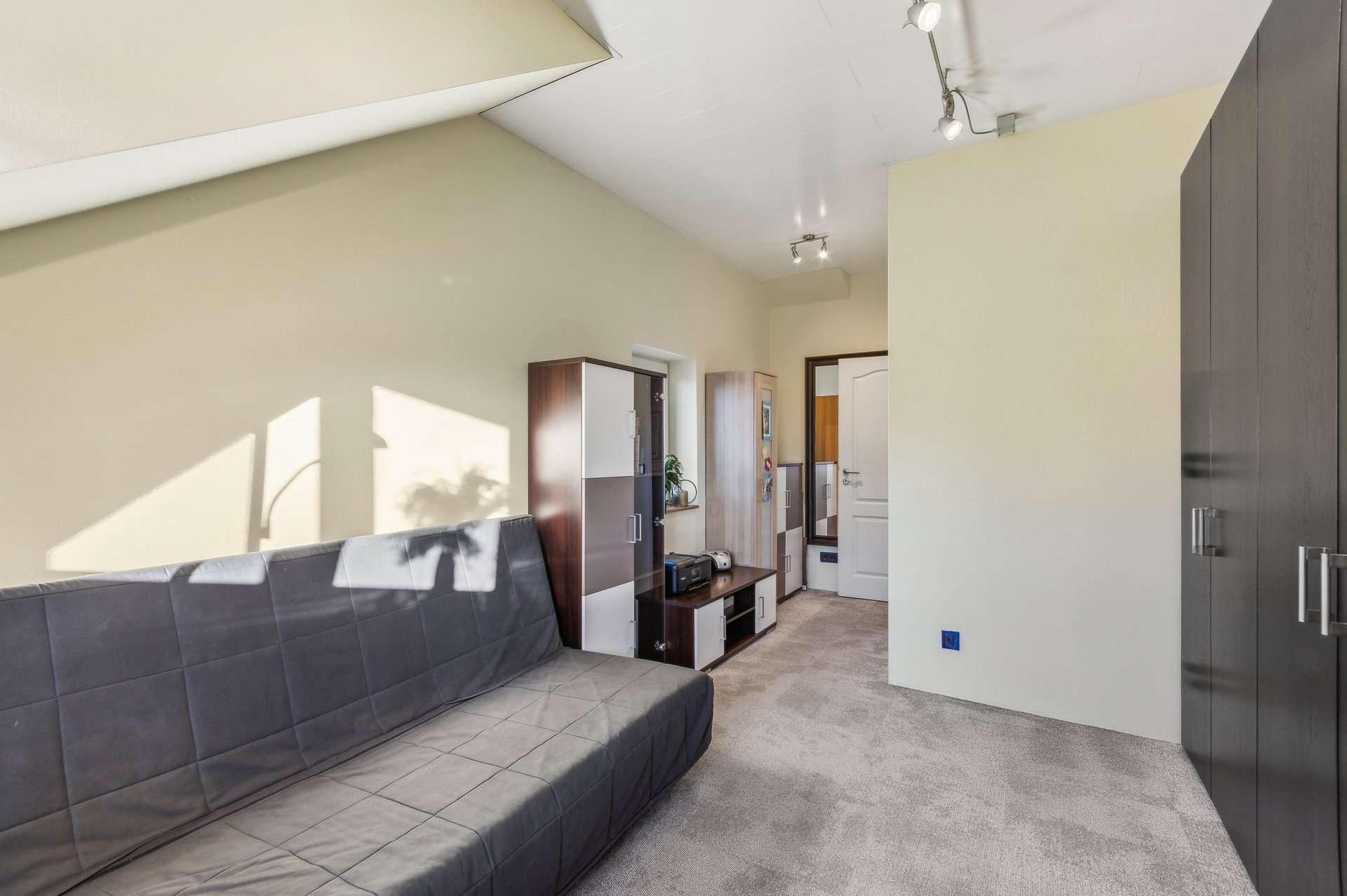 Helle Maisonettewohnung mit Balkon, Terrasse und Gemeinschaftsgarten auf Erbbaurechtsgrundstück in Gladbeck – Ansicht 18