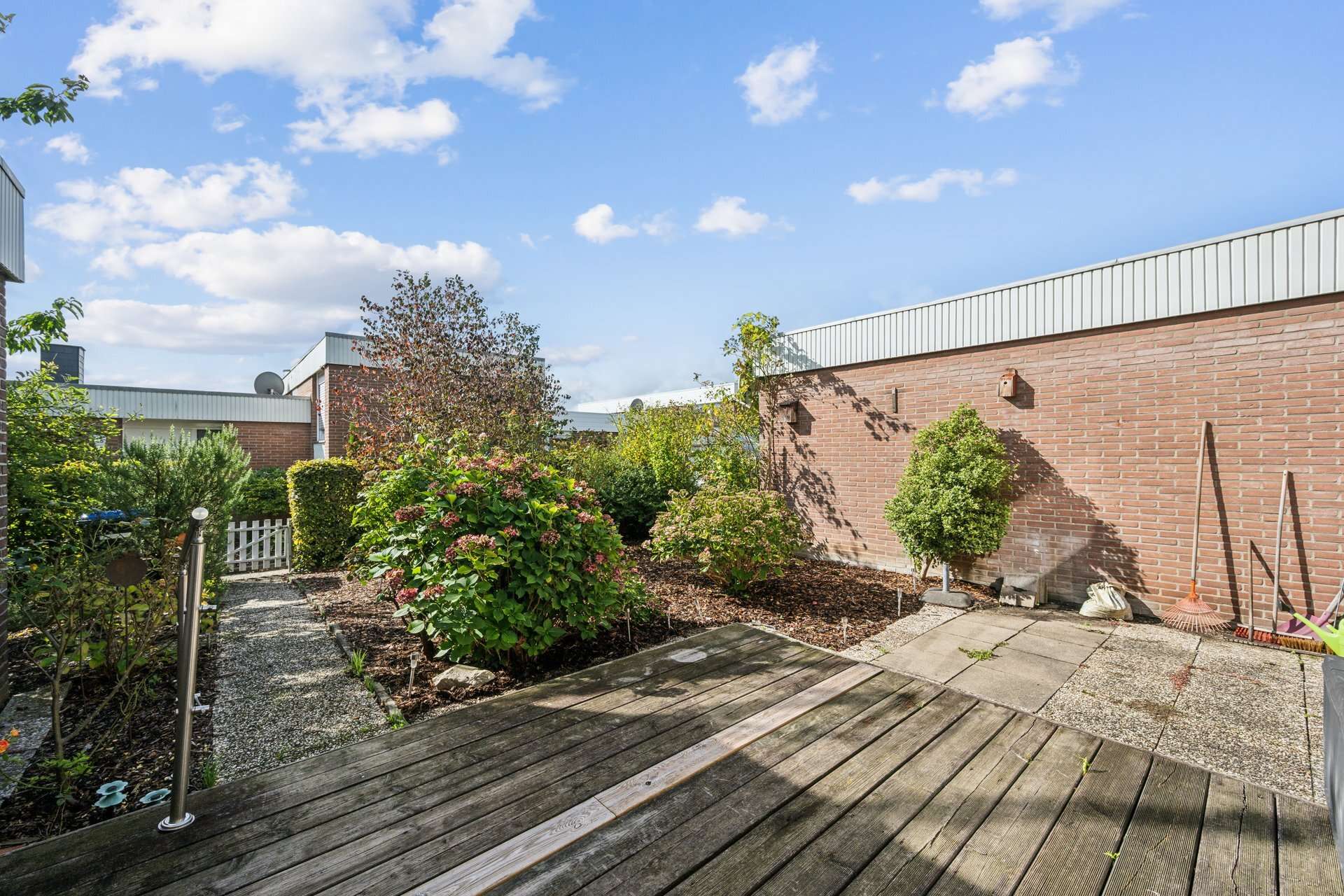 Wohnen mit Garten und Terrasse: Split-Level-Reihenhaus als Alternative zur Eigentumswohnung in Hamm – Ansicht 2