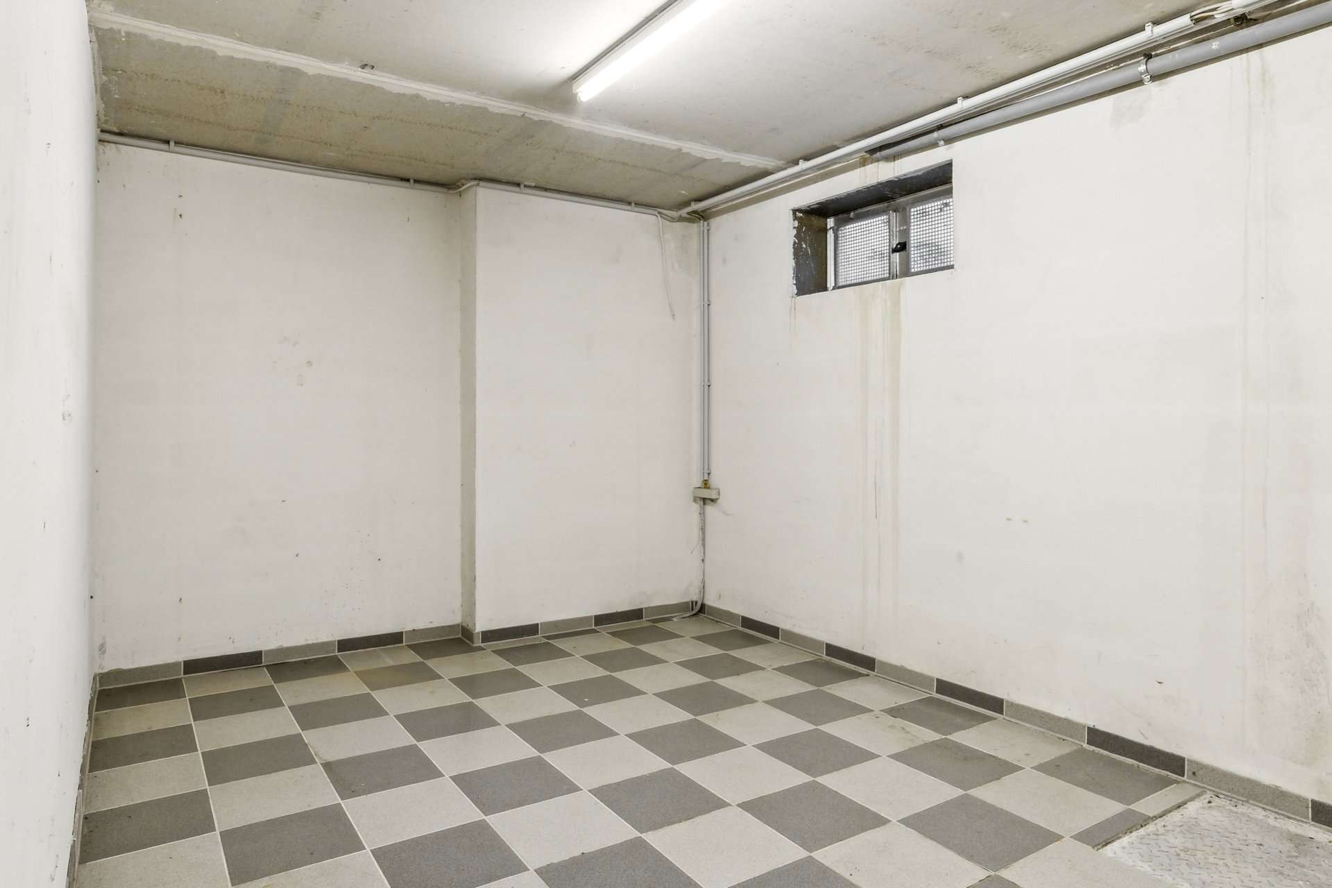 Reihenmittelhaus mit ca. 133 m² Wohnfläche, drei Ebenen, Keller und ausgebautem Spitzboden in Holzwickede – Ansicht 27