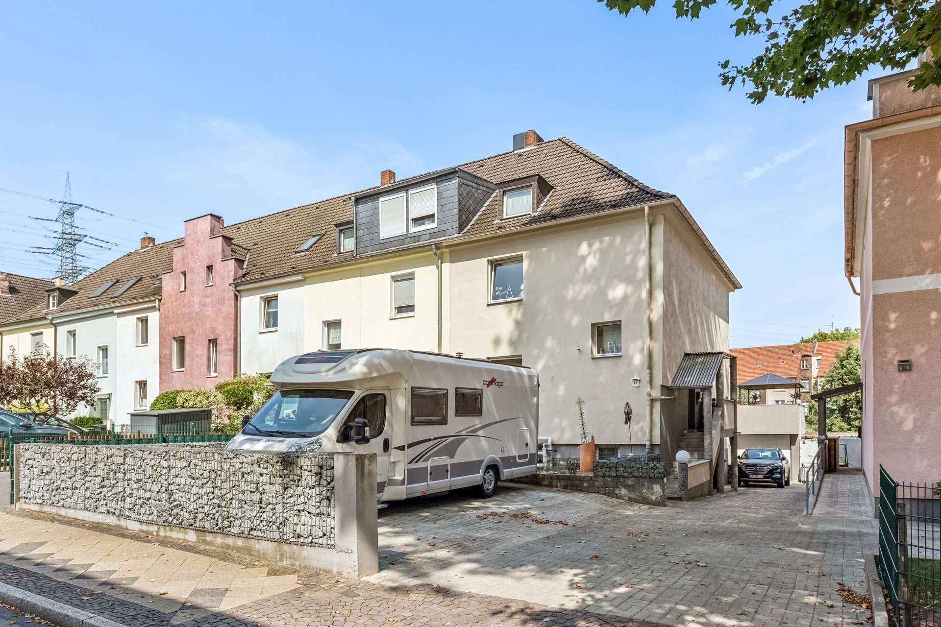 Mehr Raum als gedacht: Reiheneckhaus mit offenem Wohnen, Wintergarten, Garten und Pool in Bochum – Ansicht 35