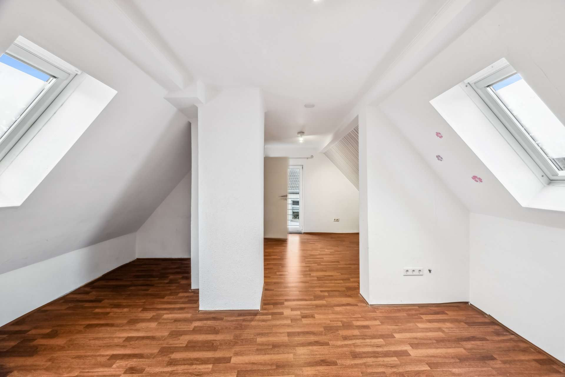Umfassend saniertes Haus für kleine Familien mit Fußbodenheizung und flexibel nutzbarem Dachgeschoss in Herdecke – Ansicht 14